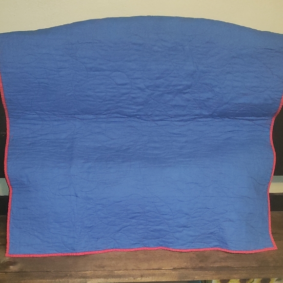 Vibrant Star Pattern Baby Quilt in Red and Blue - Picture 4 of 4